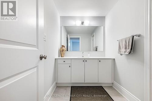 14 Richard Oxtoby Road, Caledon, ON - Indoor Photo Showing Bathroom