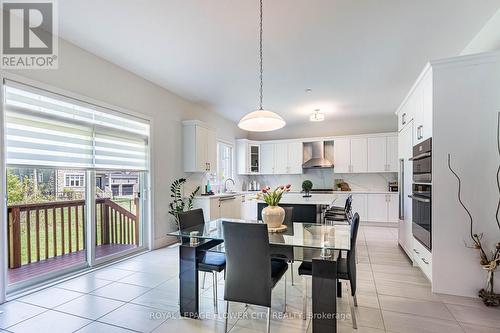 14 Richard Oxtoby Road, Caledon, ON - Indoor Photo Showing Dining Room