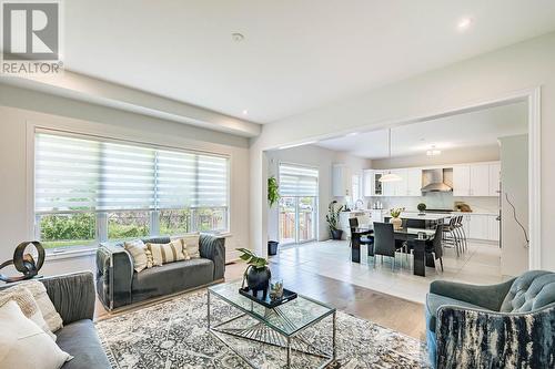 14 Richard Oxtoby Road, Caledon, ON - Indoor Photo Showing Living Room
