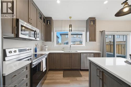 112 Jayla Lane, Smithville, ON - Indoor Photo Showing Kitchen With Double Sink With Upgraded Kitchen