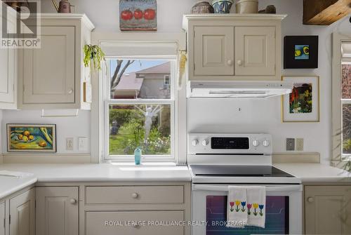 10 Drummond Street E, Kingston (Kingston East (Incl Barret Crt)), ON - Indoor Photo Showing Laundry Room