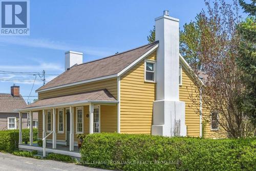 10 Drummond Street E, Kingston (Kingston East (Incl Barret Crt)), ON - Outdoor With Deck Patio Veranda