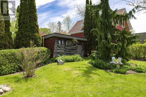 10 Drummond Street E, Kingston (Kingston East (Incl Barret Crt)), ON - Outdoor