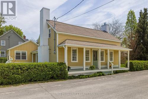 10 Drummond Street E, Kingston (Kingston East (Incl Barret Crt)), ON - Outdoor With Deck Patio Veranda With Facade