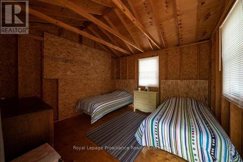 258 Skootamatta Lake, Addington Highlands (Addington Highlands), ON - Indoor Photo Showing Bedroom