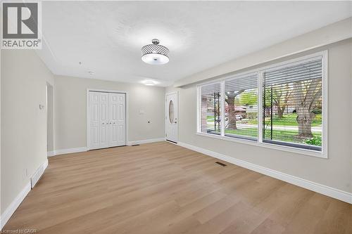 217 Pinegrove Crescent, Waterloo, ON - Indoor Photo Showing Other Room