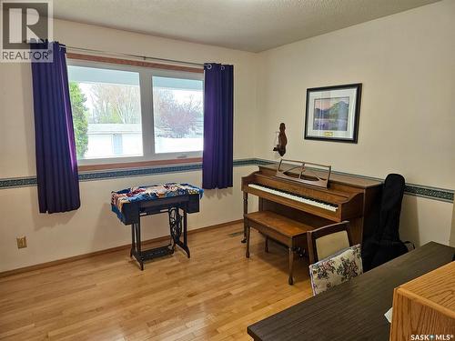 720 Whyte Avenue, Swift Current, SK - Indoor