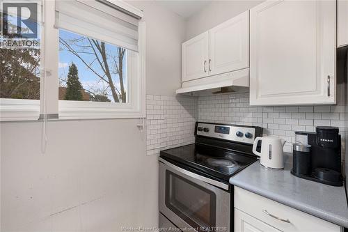 6384 Thornberry Crescent, Windsor, ON - Indoor Photo Showing Kitchen