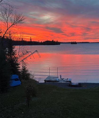 244 Spruce Land Dr, Lac Du Bonnet, MB 