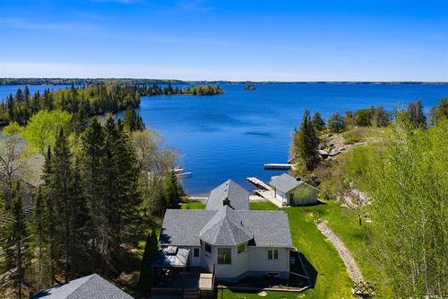 244 Spruce Land Dr, Lac Du Bonnet, MB 
