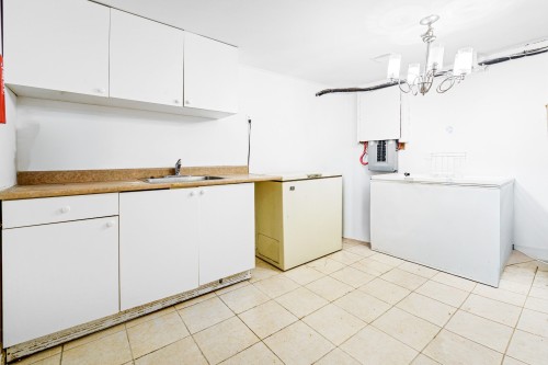 Kitchen - 78 Rue Trillium, Dollard-Des-Ormeaux, QC - Indoor Photo Showing Laundry Room