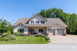 2384 Ch. du Bord-du-Lac Montréal (L'Île-Bizard/Sainte-Geneviève), QC H9C 1B1