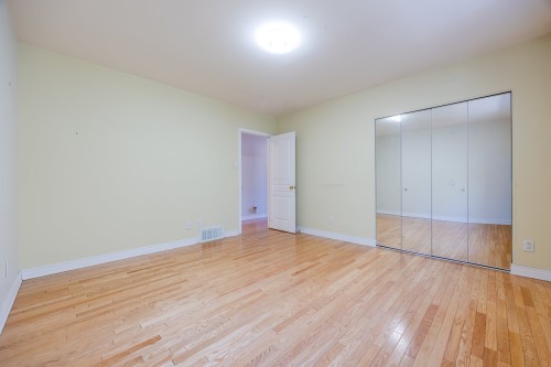 Chambre à coucher - 2384 Ch. Du Bord-Du-Lac, Montréal (L'Île-Bizard/Sainte-Geneviève), QC - Indoor Photo Showing Other Room