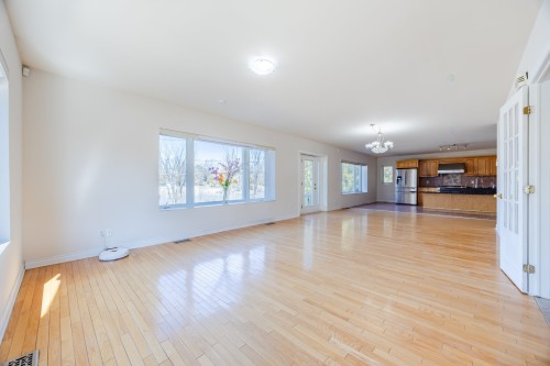 Vue d'ensemble - 2384 Ch. Du Bord-Du-Lac, Montréal (L'Île-Bizard/Sainte-Geneviève), QC - Indoor Photo Showing Other Room