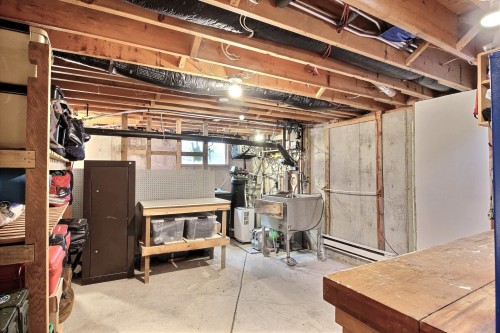 Atelier - 583 Rg St-Denis, Saint-André-Avellin, QC - Indoor Photo Showing Basement