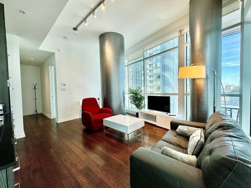 Salon - 507-1155 Rue De La Montagne, Montréal (Ville-Marie), QC - Indoor
