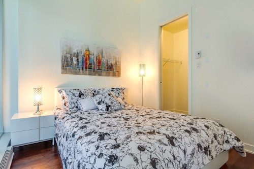 Chambre à coucher principale - 507-1155 Rue De La Montagne, Montréal (Ville-Marie), QC - Indoor Photo Showing Bedroom