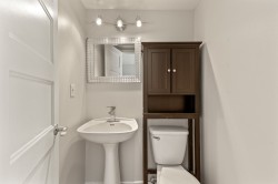 Powder room - 