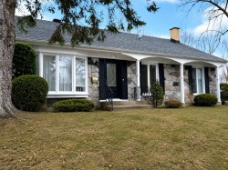 3458 Carré De Nevers Québec (Sainte-Foy/Sillery/Cap-Rouge), QC G1X 2E1