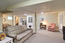 Family Room - 
