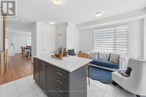 111746 Tenth Line, Whitchurch-Stouffville, ON - Indoor Photo Showing Living Room