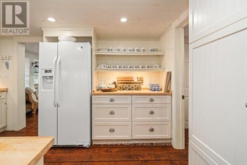 5 - 1028 Oak Street, Muskoka Lakes (Medora), ON - Indoor Photo Showing Other Room