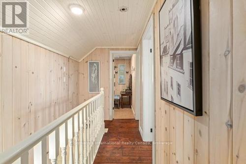 5 - 1028 Oak Street, Muskoka Lakes (Medora), ON - Indoor Photo Showing Other Room