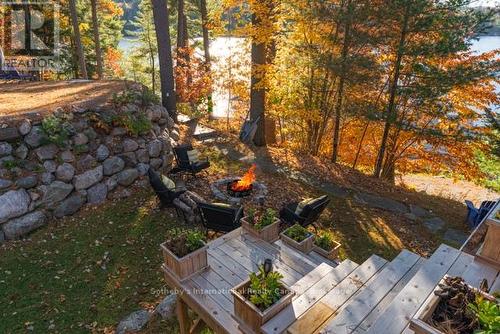 5 - 1028 Oak Street, Muskoka Lakes (Medora), ON - Outdoor