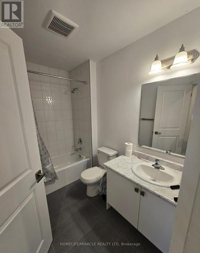 27 - 1 Leggott Avenue, Barrie, ON - Indoor Photo Showing Bathroom