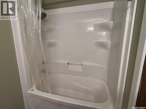 185 Vickers Crescent, Air Ronge, SK - Indoor Photo Showing Bathroom