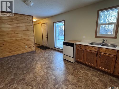 185 Vickers Crescent, Air Ronge, SK - Indoor Photo Showing Kitchen With Double Sink