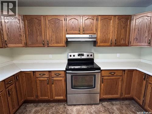 185 Vickers Crescent, Air Ronge, SK - Indoor Photo Showing Kitchen