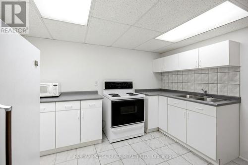 796 Batory Avenue, Pickering, ON - Indoor Photo Showing Kitchen With Double Sink