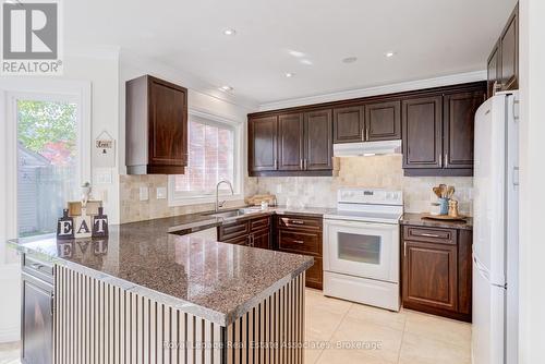 1179 Treetop Terrace, Oakville, ON - Indoor Photo Showing Kitchen