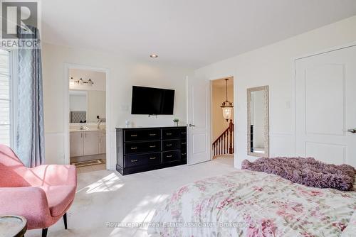 1179 Treetop Terrace, Oakville, ON - Indoor Photo Showing Bedroom