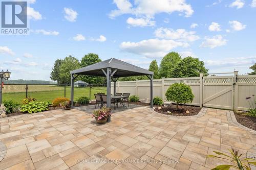1453 Notre Dame Street, Russell, ON - Outdoor