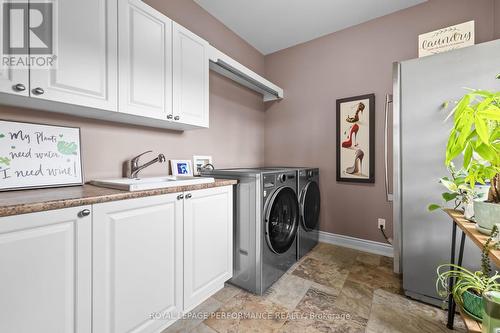 1453 Notre Dame Street, Russell, ON - Indoor Photo Showing Laundry Room