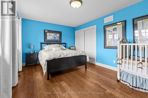 1453 Notre Dame Street, Russell, ON - Indoor Photo Showing Bedroom