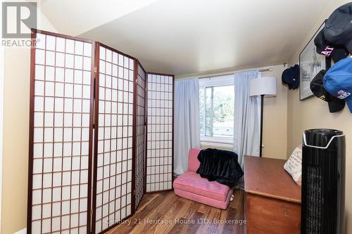 Upper level bedroom - 148 Gorham Road, Fort Erie (Ridgeway), ON - Indoor Photo Showing Other Room