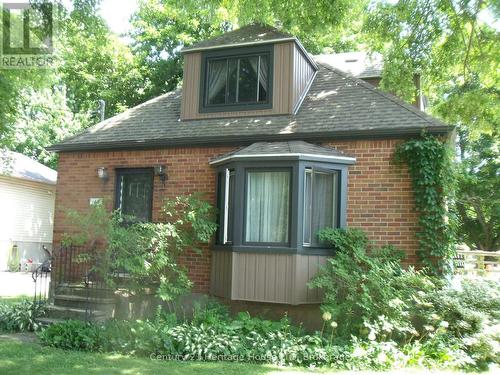 148 Gorham Rd, Ridgeway - 148 Gorham Road, Fort Erie (Ridgeway), ON - Outdoor With Exterior