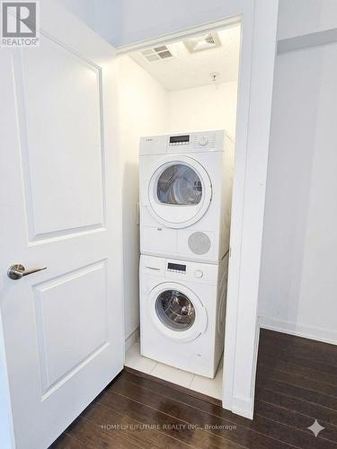 2909 - 1 The Esplanade Drive, Toronto, ON - Indoor Photo Showing Laundry Room