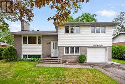 1166 CASTLE HILL CRESCENT  Ottawa, ON K2C 2A8