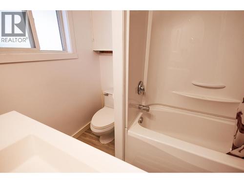 4523 Graham Avenue, Terrace, BC - Indoor Photo Showing Bathroom