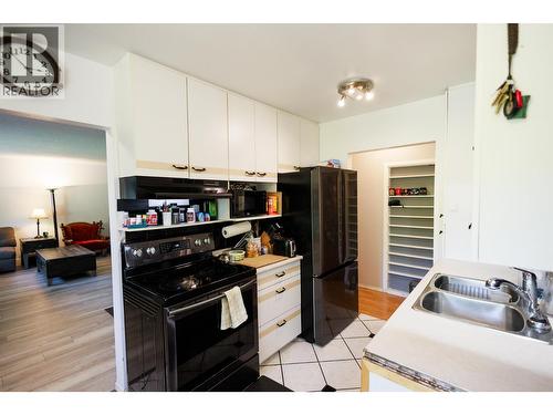 4523 Graham Avenue, Terrace, BC - Indoor Photo Showing Kitchen With Double Sink