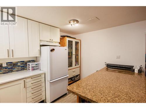 4523 Graham Avenue, Terrace, BC - Indoor Photo Showing Kitchen