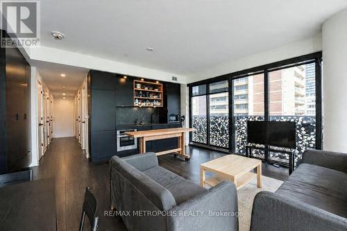 Kitchen/living - 1203 - 55 Charles Street E, Toronto, ON - Indoor Photo Showing Living Room