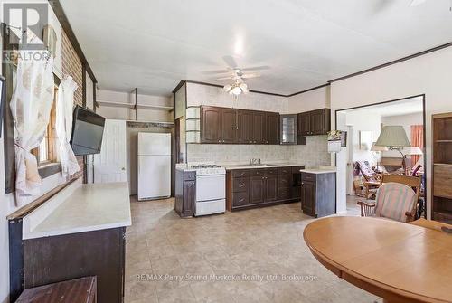 actual - 1 Butler Street, Whitestone (Dunchurch), ON - Indoor Photo Showing Kitchen