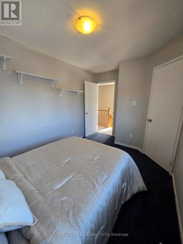 29 Nicholson Drive, Barrie, ON - Indoor Photo Showing Bedroom