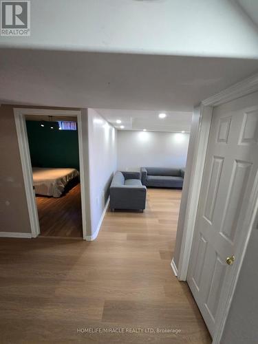 29 Nicholson Drive, Barrie, ON - Indoor Photo Showing Other Room