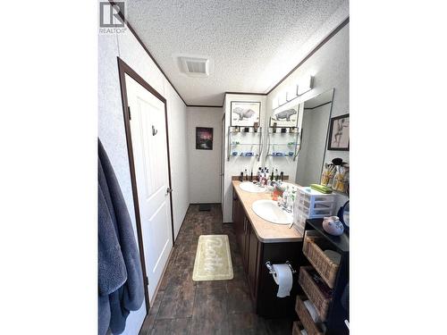 5506 Pine Crescent, Fort Nelson, BC - Indoor Photo Showing Bathroom
